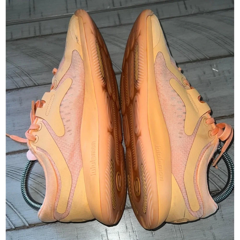 Lululemon Shoes Women's Size 7.5 Orange Strongfeel Train Running LW9EMKS